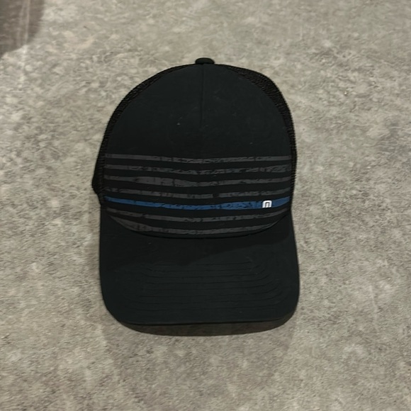 Travis Mathew’s hat - Picture 1 of 4